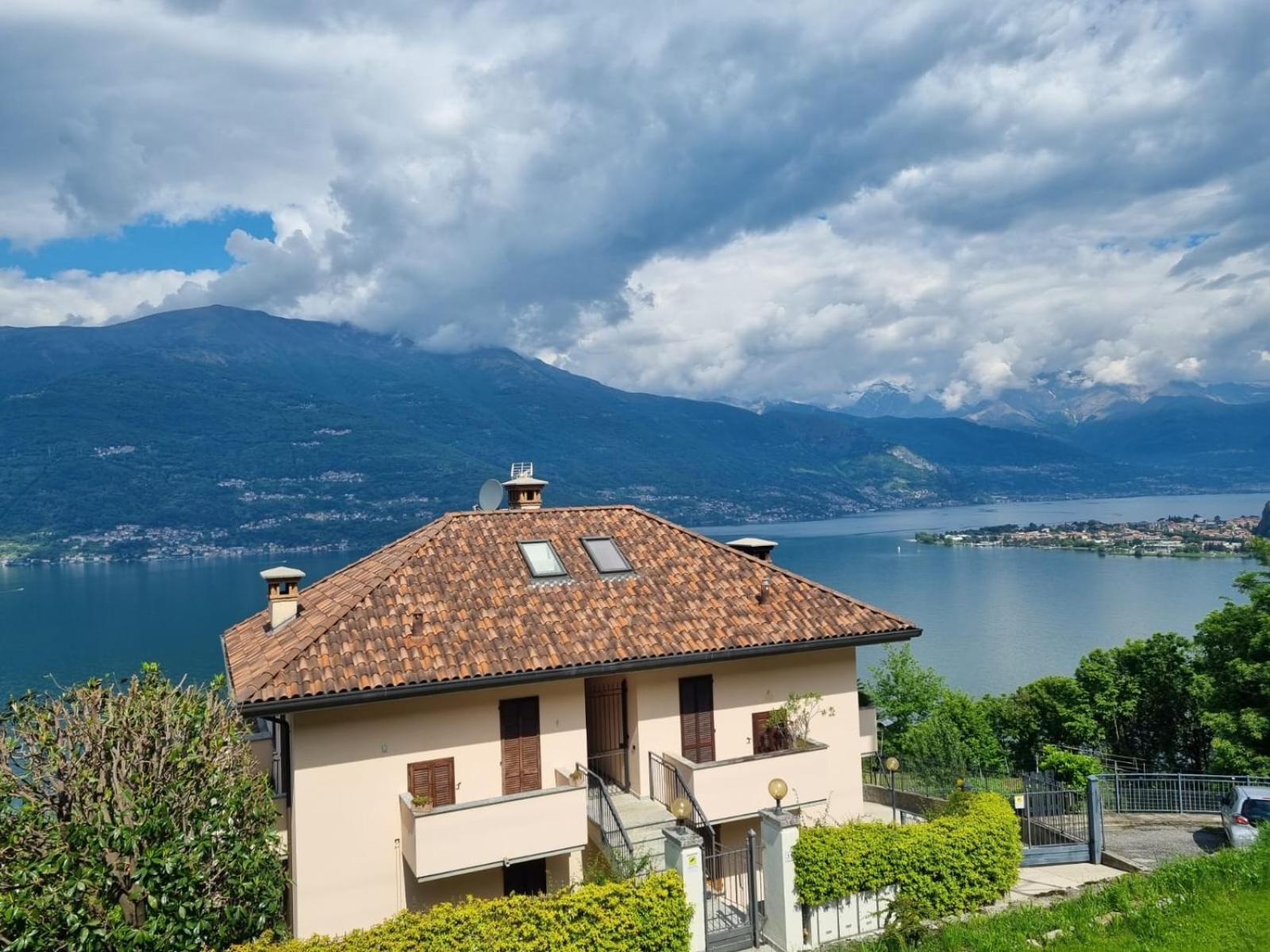 Apartment With Garden And Terrace Beautiful Lake View Bellano Exterior foto